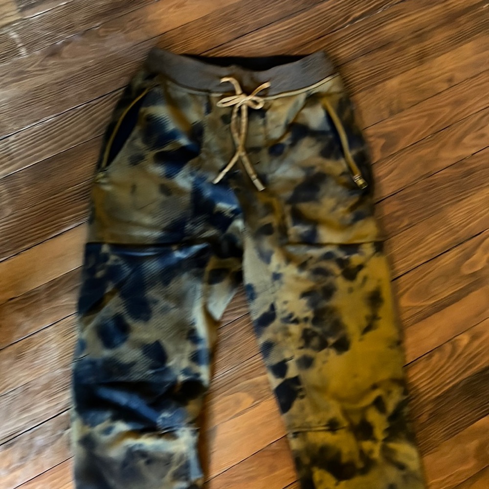 Lululemon Textured Tech Pant